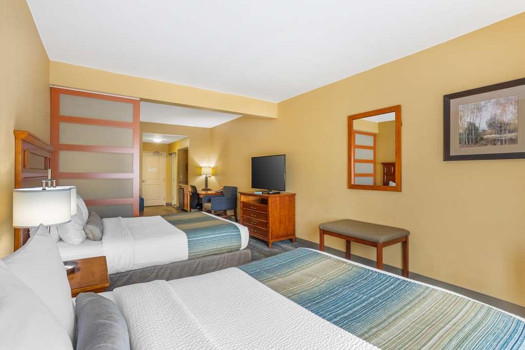 Best Western Plus University Park Inn & Suites State College Habitación foto